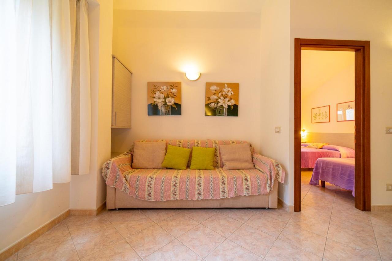 Casa Pepe - Goelba Apartment Pomonte Exterior photo